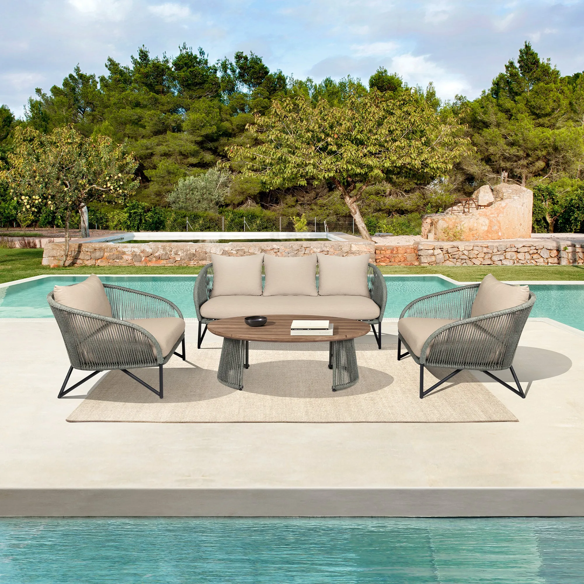 Benicia Outdoor Conversation Set