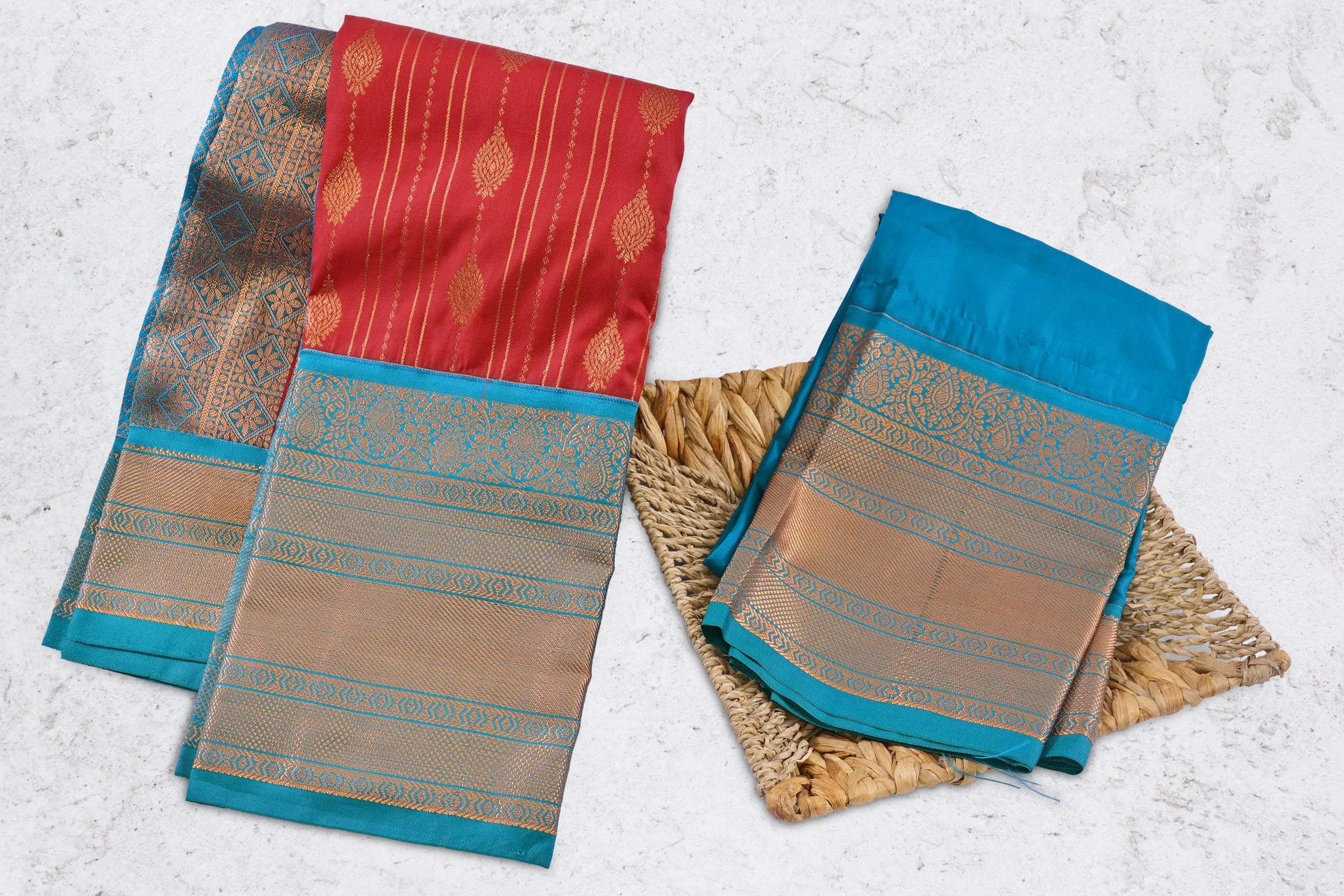 Luxurious Kanchipuram Silk Saree with Golden Zari Motifs