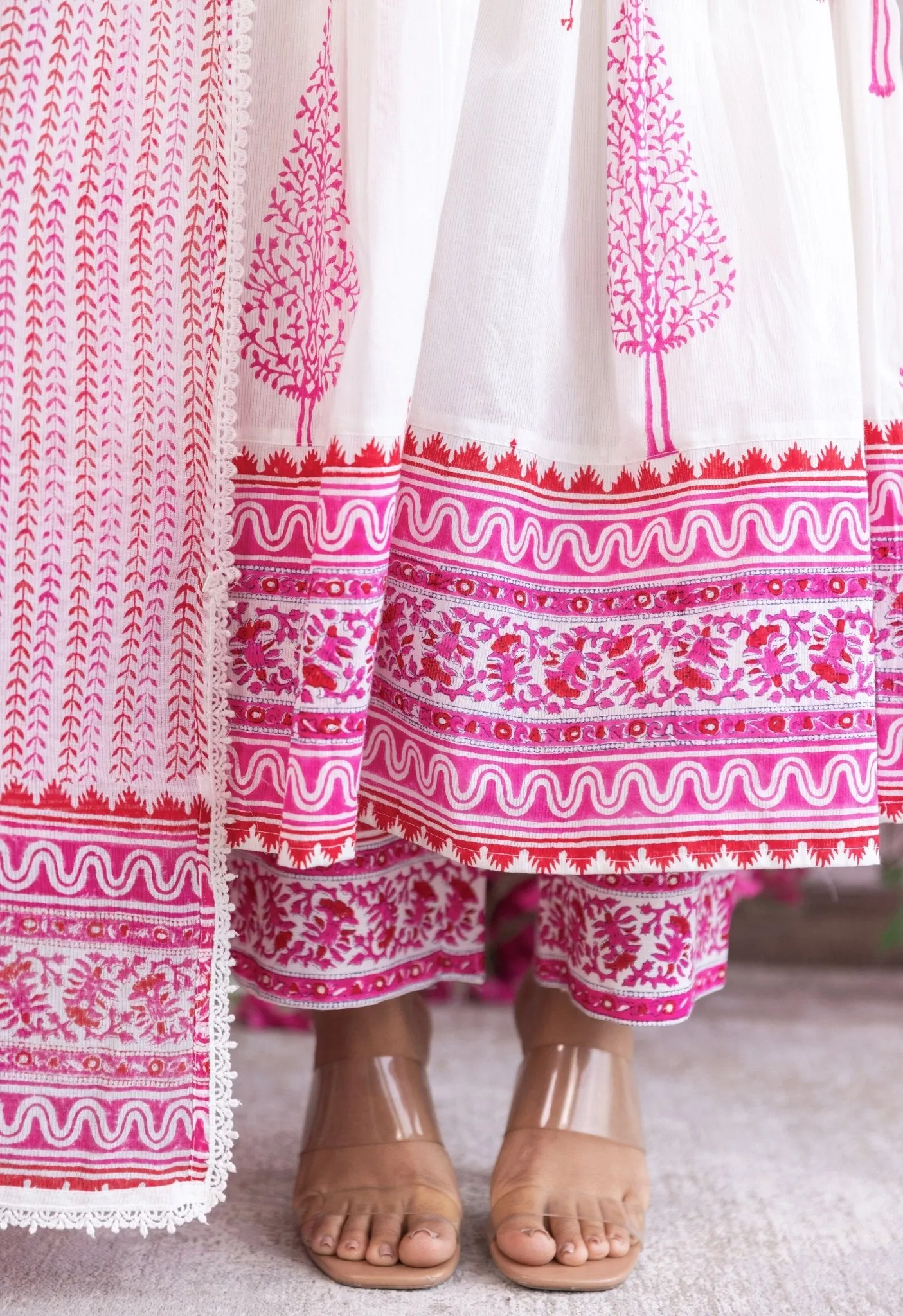 PINK AND RED HAND BLOCK PRINTED GATHERED ANARAKLI WITH DORIYA AND BOTTOMS