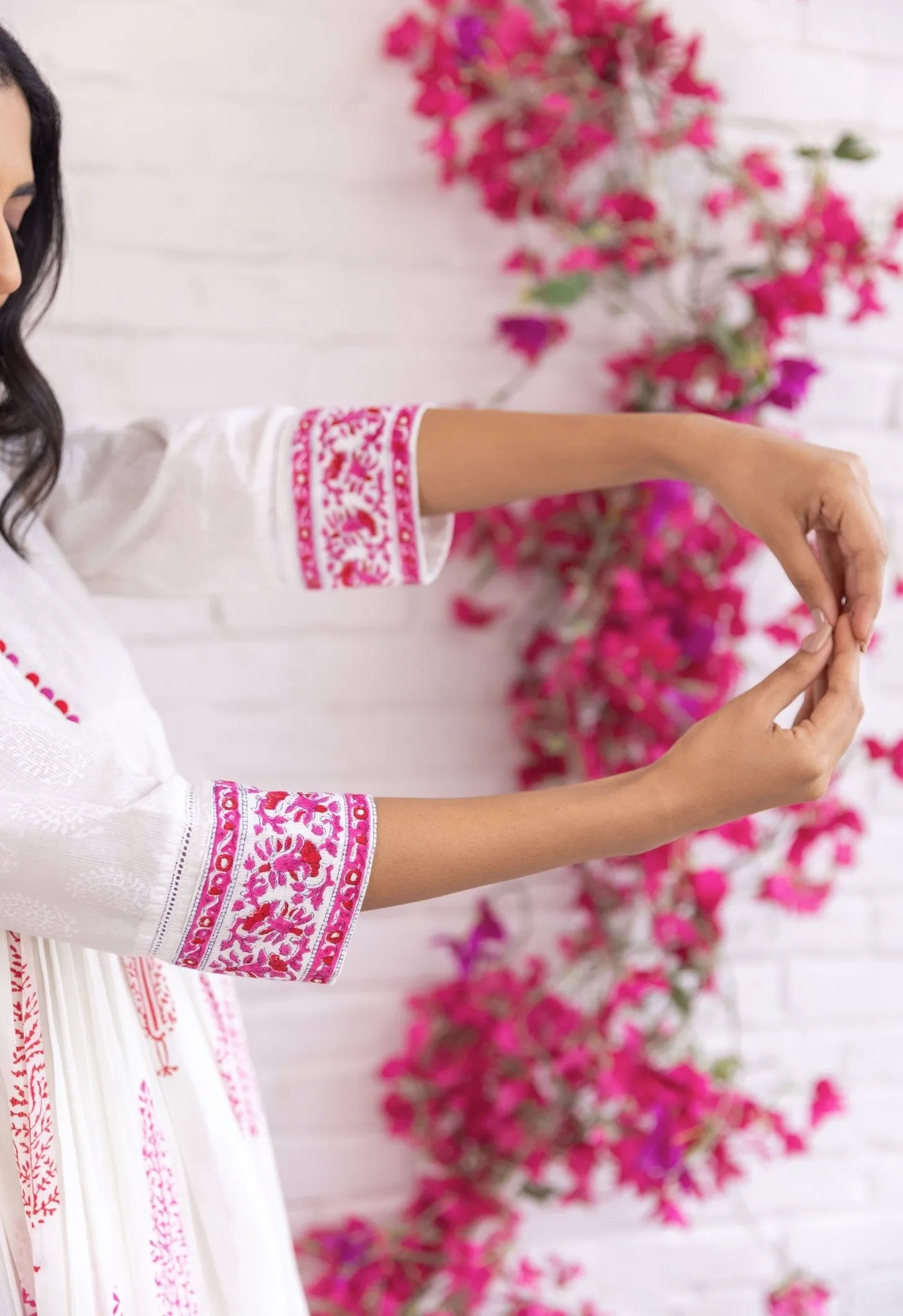 PINK AND RED HAND BLOCK PRINTED GATHERED ANARAKLI WITH DORIYA AND BOTTOMS